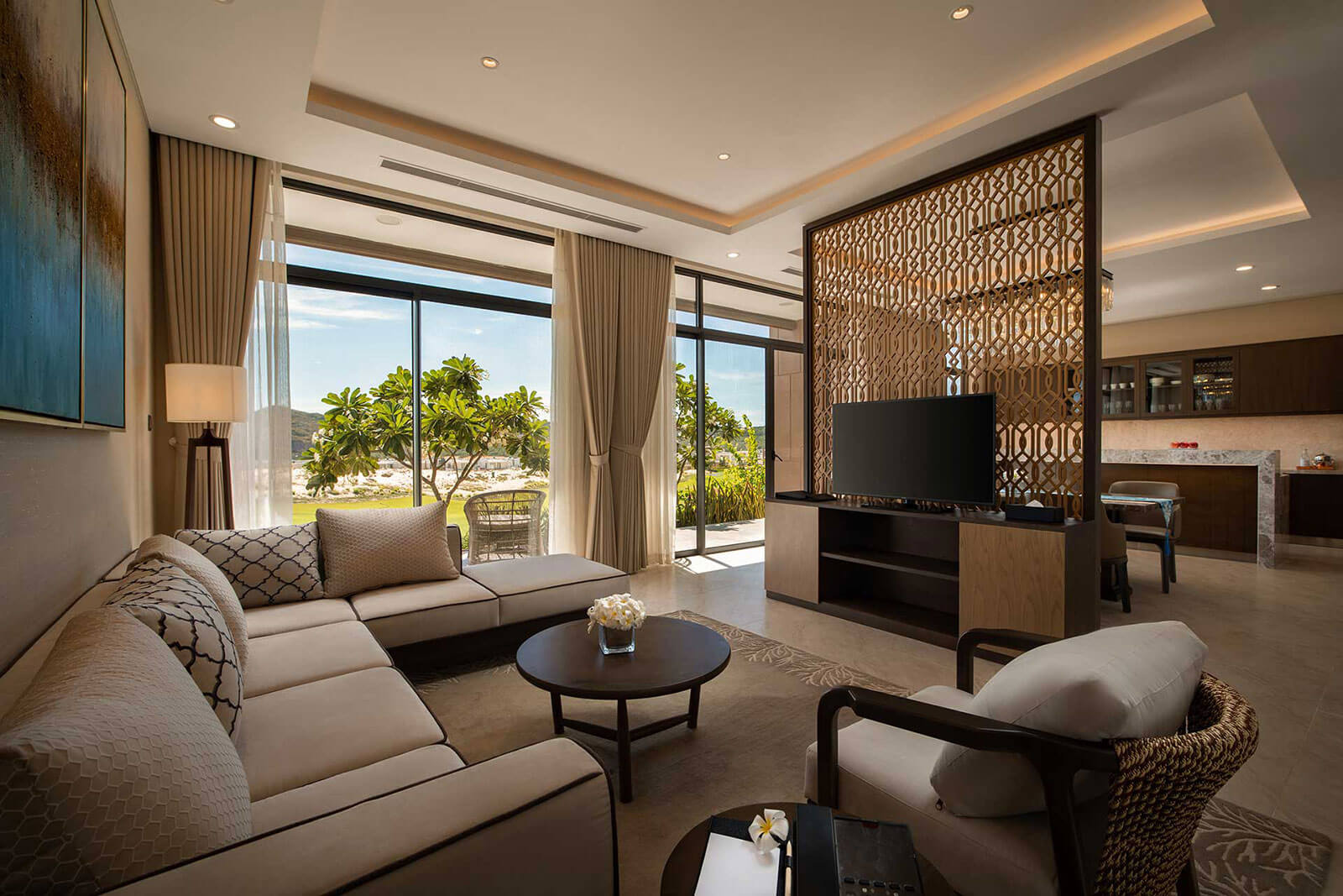 Biệt thụ Sea Golf Villas KN Paradise Cam Ranh