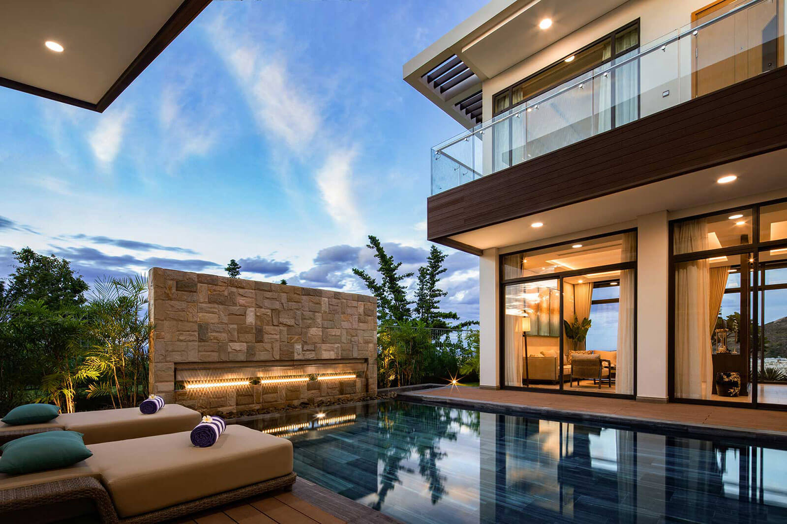 Biệt thụ Sea Golf Villas KN Paradise Cam Ranh