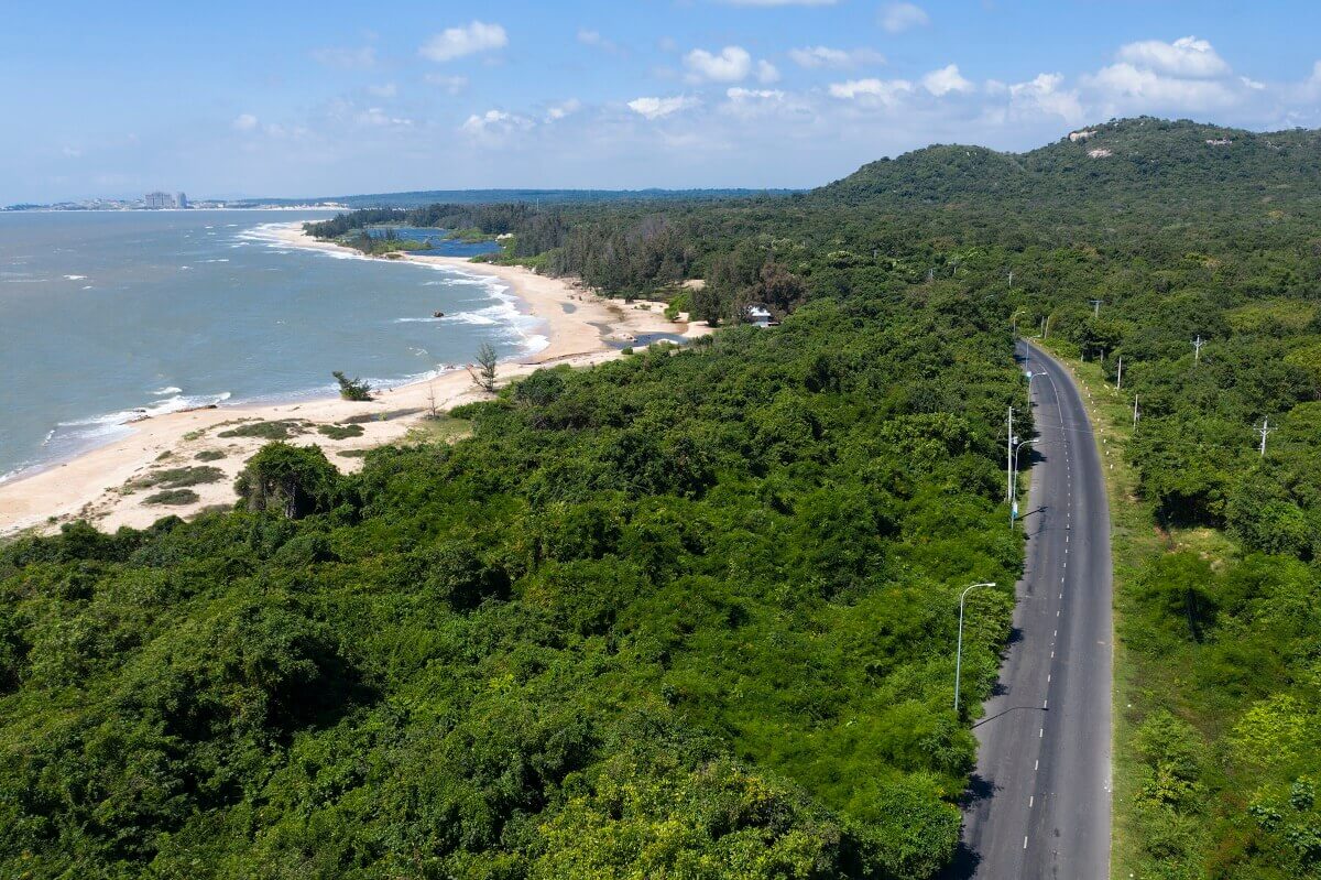 Cảnh đẹp nguyên sơ ở Hồ Tràm Bình Châu
