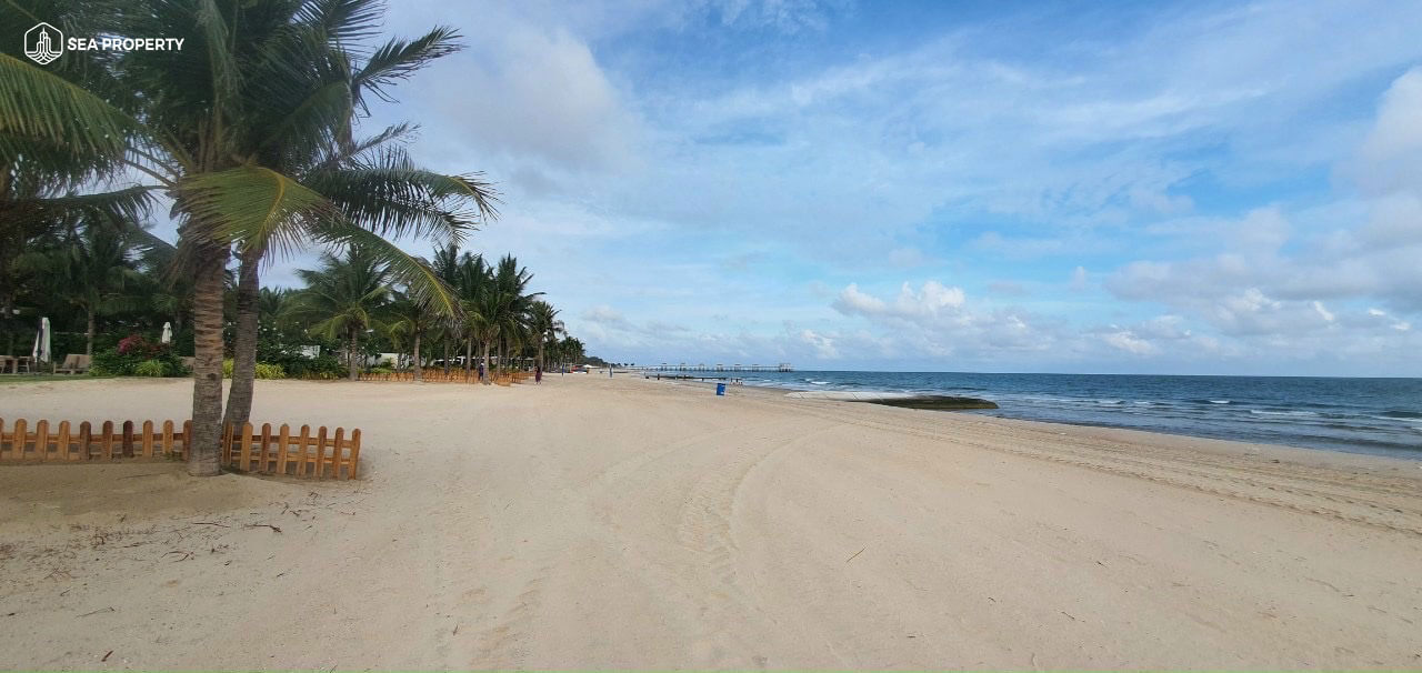 Melia Hồ Tràm at The Hamptons Beachfront Villa