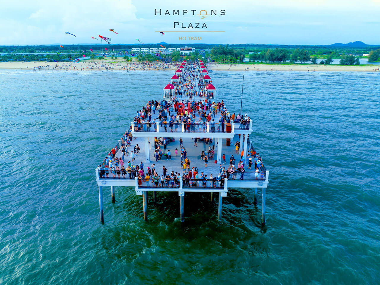 Cầu ngắm biển Hồ Tràm Hamptons Pier