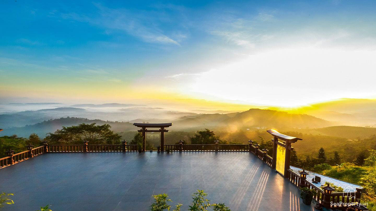 Chùa Linh Quy Pháp Ấn “Ở đây sương khói mờ nhân ảnh”Chùa Linh Quy Pháp Ấn “Ở đây sương khói mờ nhân ảnh”