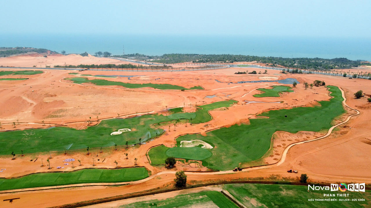 Sân Golf PGA Ocean & Clubhouse thuộc Tổ hợp NovaWorld Phan Thiet 