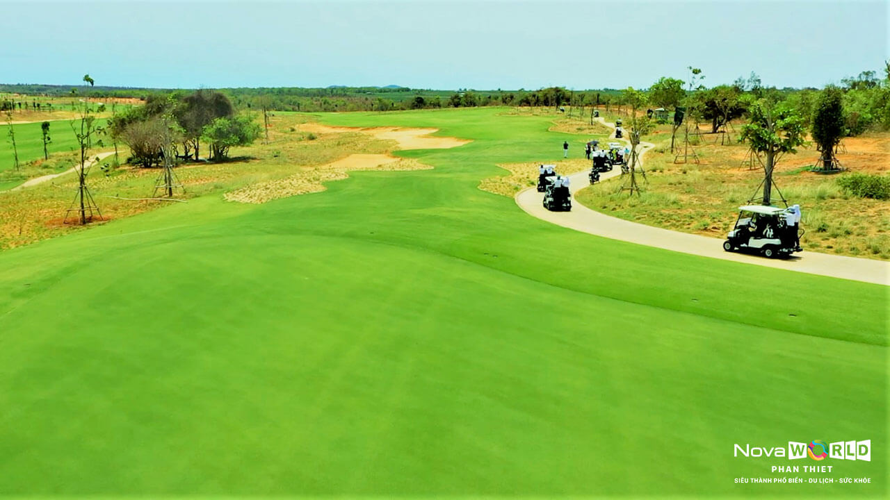 Sân Golf PGA Ocean & Clubhouse thuộc Tổ hợp NovaWorld Phan Thiet