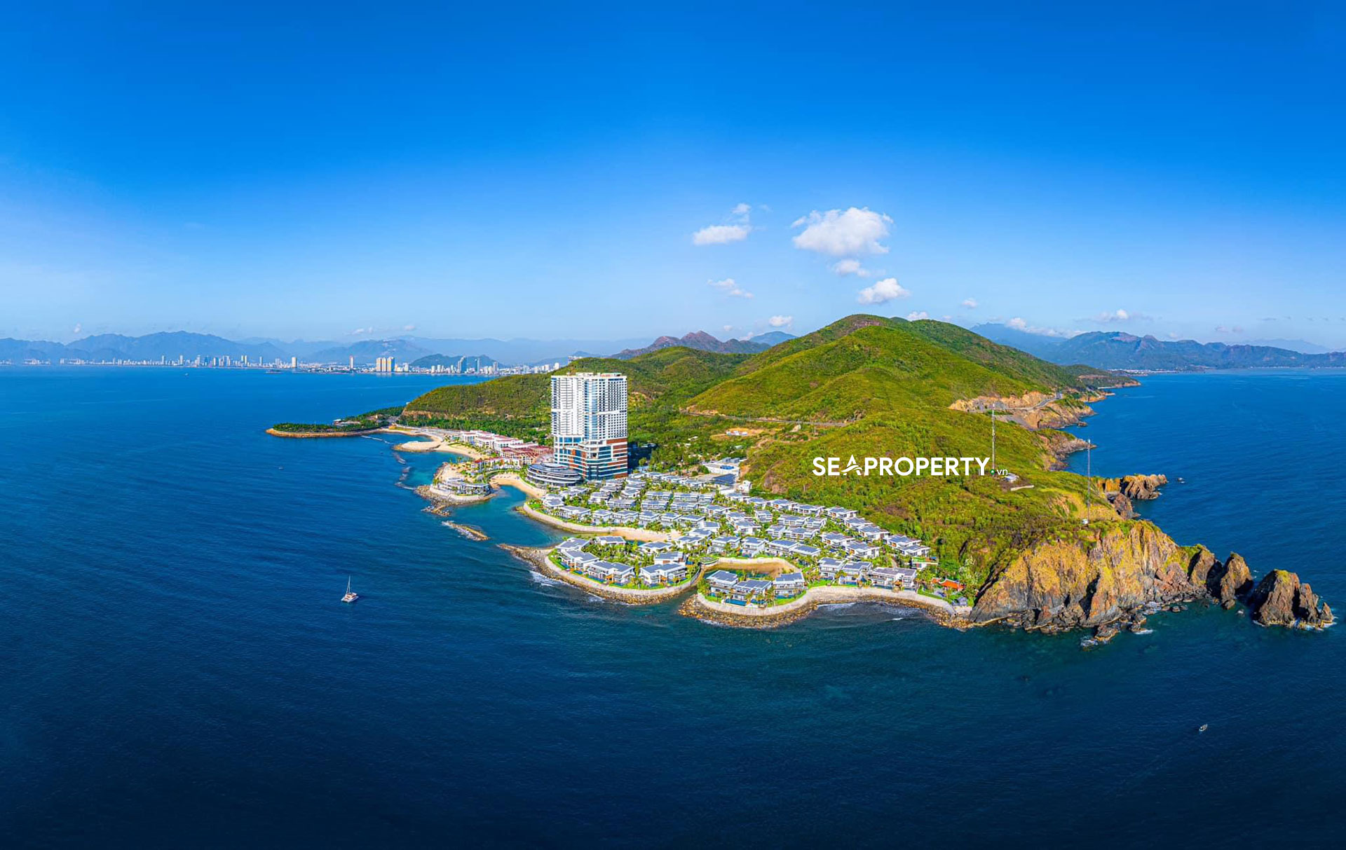 Hình ảnh thực tế Libera Nha Trang quy mô 44ha, ôm trọn vịnh biển thiên đường, thắp sáng cả hải trình phía Bắc Nha Trang.