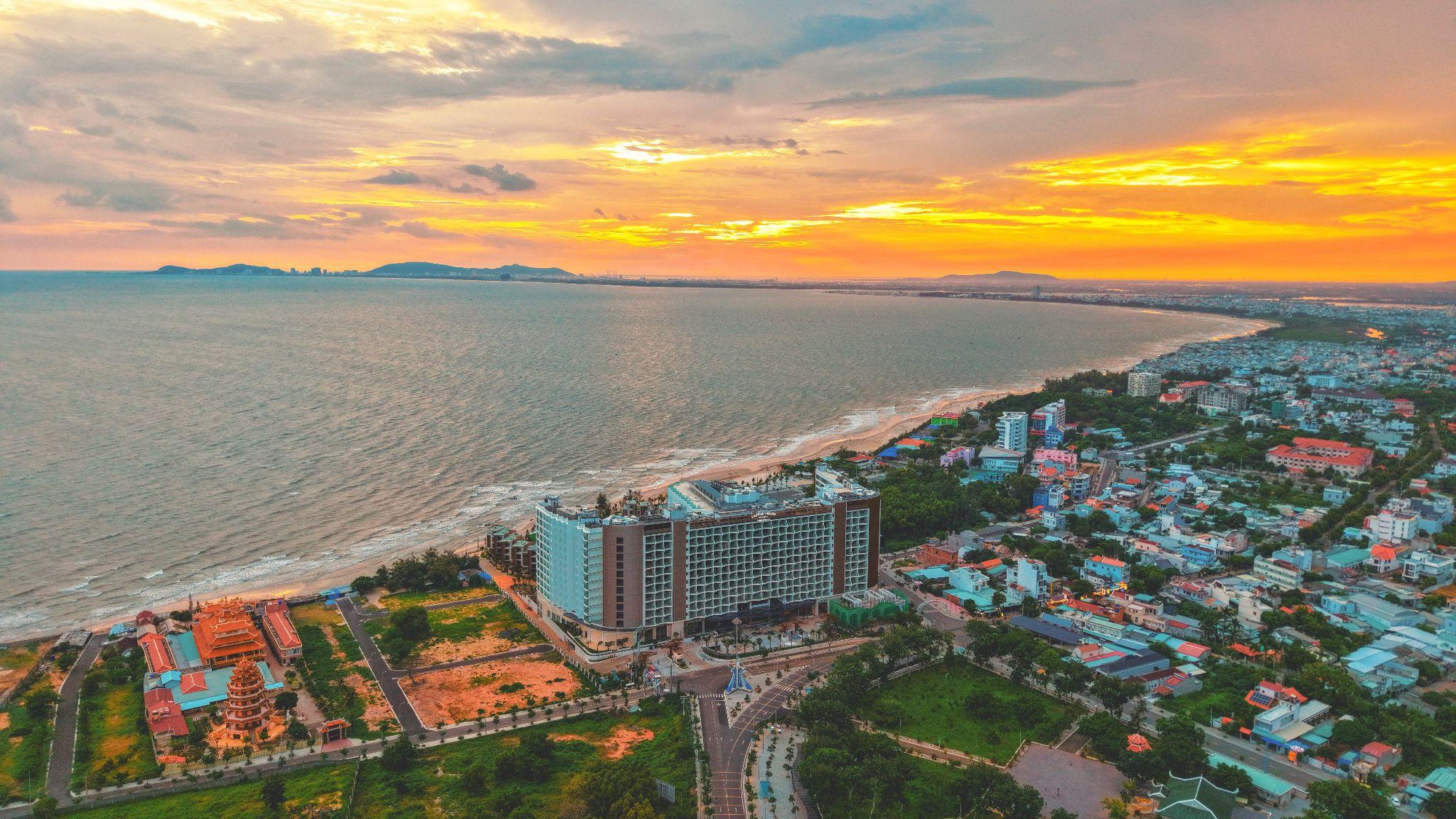 Charm Resort Long Hải – Điểm Đến Của Những Trải Nghiệm Nghỉ Dưỡng Cao Cấp